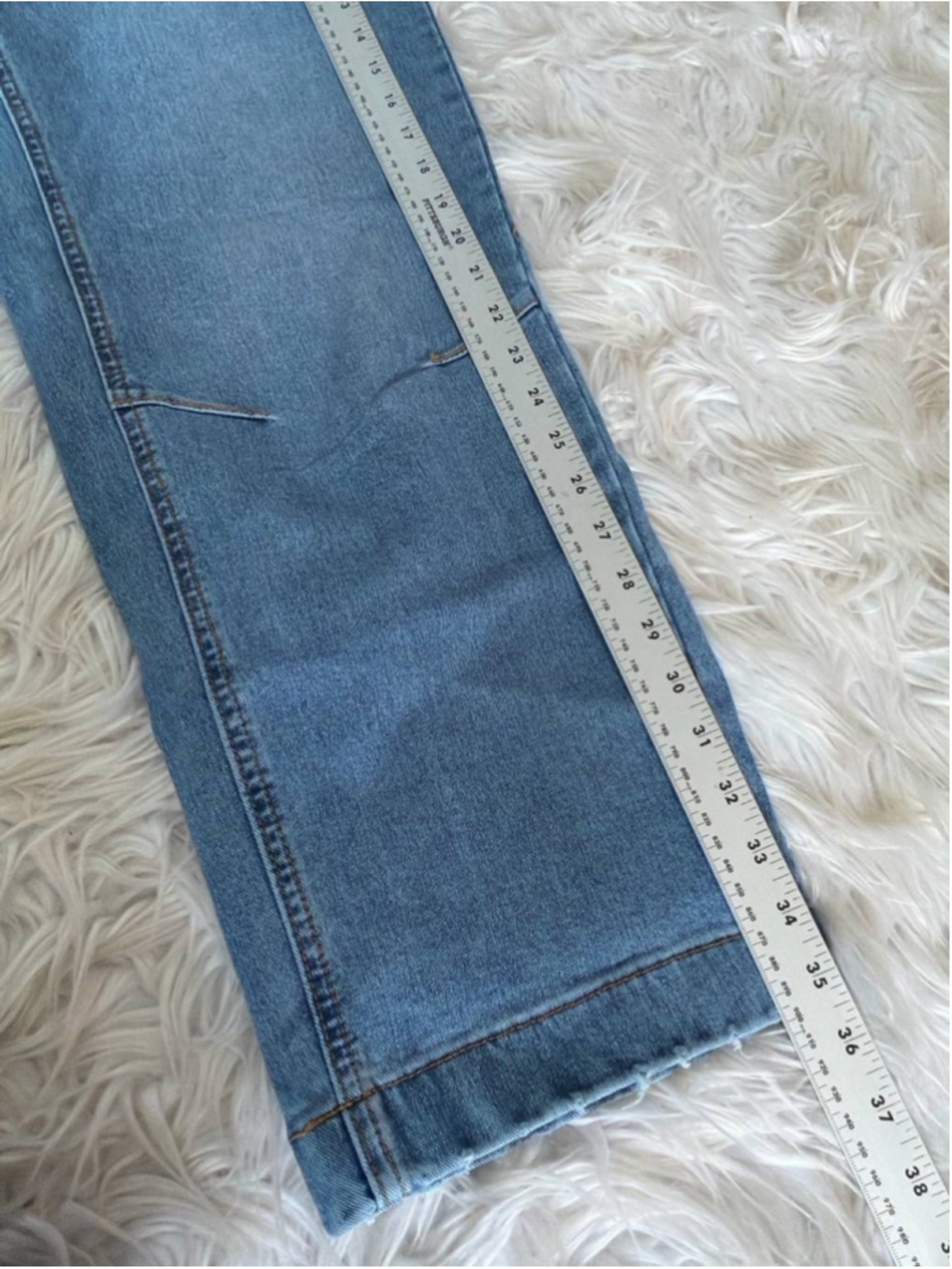 Flamingals Wash Stitch Detail Mid Rise Barrel Leg Crop Jeans M - Picture 2 of 5